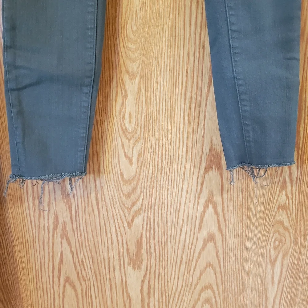 Universal Thread olive green mid rise jegging - Picture 6 of 15